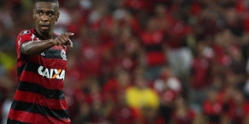 Juan faz cursos online para coordenar o futebol do Flamengo, mas descarta política