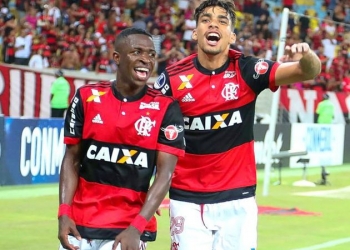 Paquetá e Vinicius puxam fila de Flamengo ''vendedor'' em cenários distintos