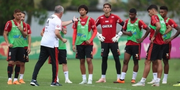Pela arrancada final, Flamengo tenta isolar política na Gávea e afastar polêmicas do Ninho