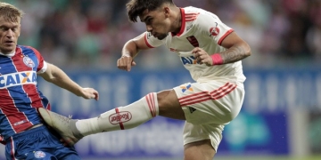 Queda técnica, assédio e cobranças: o que acontece com Lucas Paquetá?