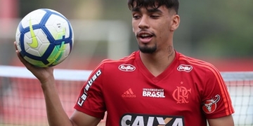 Sem Diegos e Rhodolfo, Flamengo divulga relacionados com Lucas Paquetá e Vitinho
