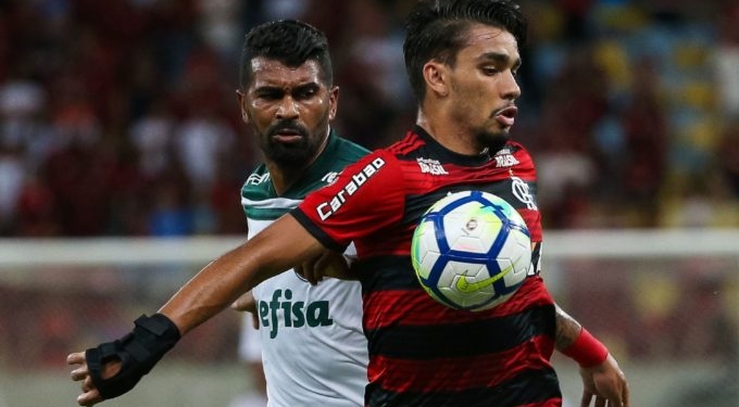 Flamengo e Palmeiras empatam e mantêm briga pelo título do Campeonato Brasileiro