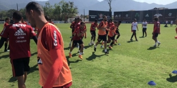 Sem Diegos e Paquetá, Flamengo perde Vitinho em treino com mais testes de Dorival