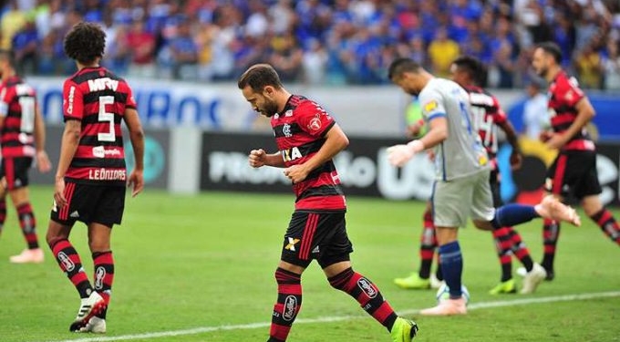 Fla vence Cruzeiro no Mineirão com golaços de Éverton Ribeiro, mas fica com o vice do Brasileiro