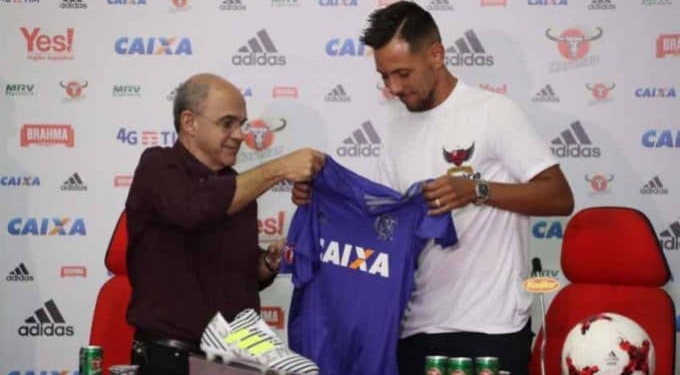 Fla e Diego Alves agem e se protegem pensando em possível disputa judicial