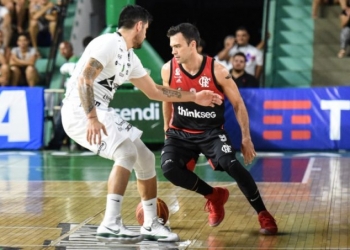 Flamengo atropela Bauru e conquista segunda vitória consecutiva no NBB