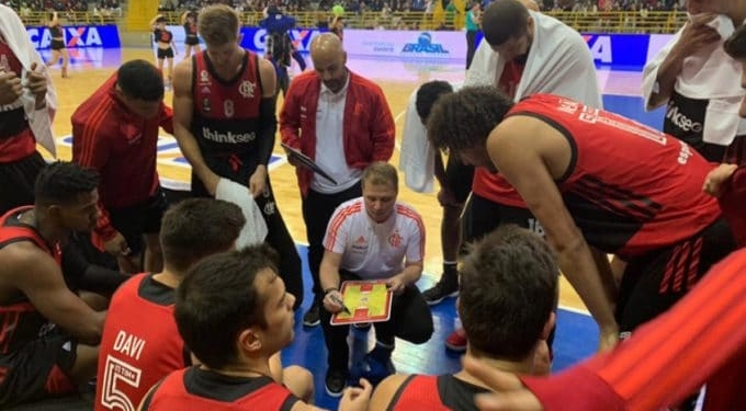 Flamengo perde para o Franca e deixa liderança do NBB escapar