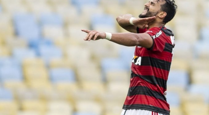 Diante do Sport, Henrique Dourado retorna ao time titular do Flamengo