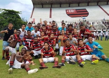 Após derrota no tempo normal, Flamengo vence Flu nos pênaltis e fatura Carioca Sub-15