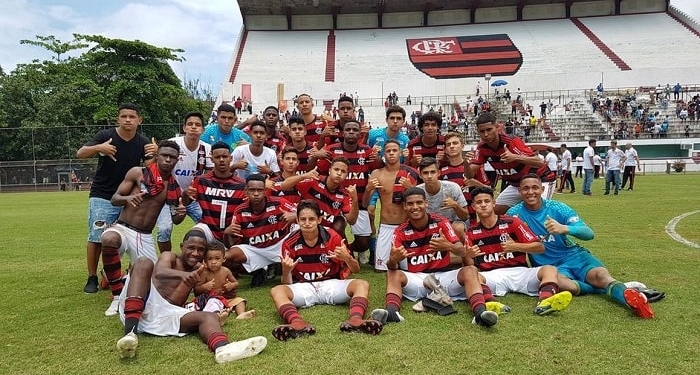 Após derrota no tempo normal, Flamengo vence Flu nos pênaltis e fatura Carioca Sub-15