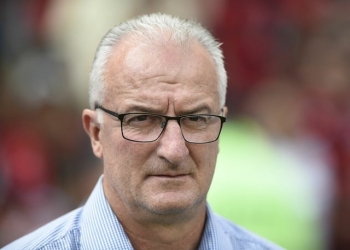 Após vitória, Dorival mantém esperança em título do Fla: "Não podemos perder o foco"