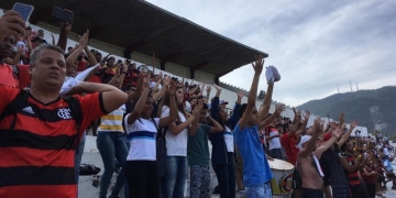 Bandeira é hostilizado e ironiza torcedores do Flamengo em protestos após título do OPG