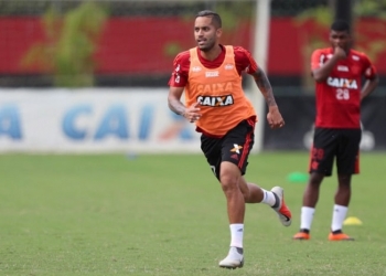 Com dúvidas para o próximo jogo, Flamengo se reapresenta no Ninho
