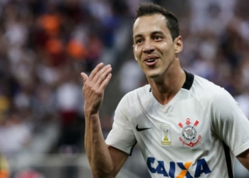 Cruzeiro diz que Rodriguinho foi oferecido, mas que Flamengo já fez 'proposta de R$ 700 mil por mês'