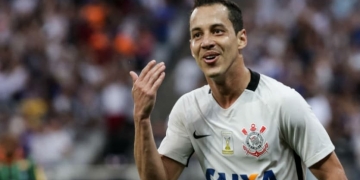 Cruzeiro diz que Rodriguinho foi oferecido, mas que Flamengo já fez 'proposta de R$ 700 mil por mês'