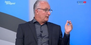 Dorival, sobre problema com Diego Alves no Fla: "Preferia que estivéssemos todos juntos"