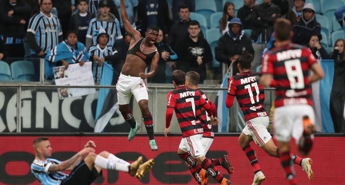 Enfraquecido em ''decisões'', Flamengo pega Grêmio, vítima em sua vitória mais relevante no ano