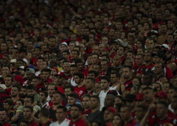 Flamengo faz promoção de ingresso para jogo contra o Santos em dia aniversário
