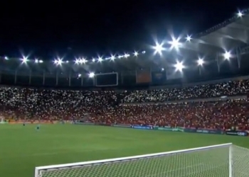 Flamengo é multado em R$ 20 mil por queda de luz no Maracanã