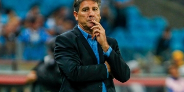 Grêmio anuncia a renovação de Renato Gaúcho e frusta planos do Flamengo