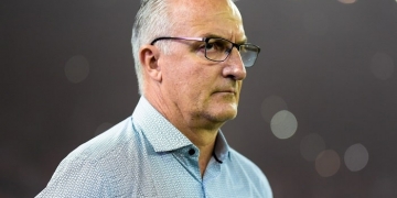 "Não dá para baixar a guarda", diz Dorival após empate do Flamengo