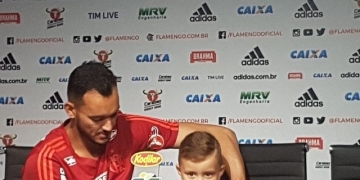 Réver pede ponto final no caso Diego Alves no Flamengo: "Faltou um pouco de maturidade a nós"