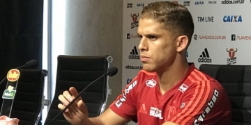 Cuéllar lamenta ano sem título no Flamengo: “O balanço não é positivo”