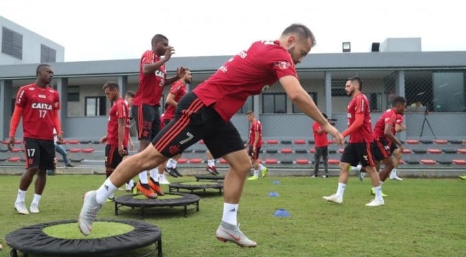Flamengo evita número mágico e busca aproveitamento perfeito