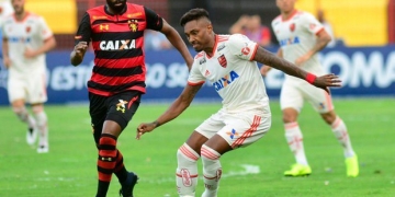 Flamengo vence Sport e assume vice-liderança do Brasileiro