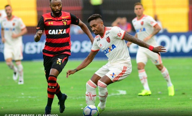 Flamengo vence Sport e assume vice-liderança do Brasileiro