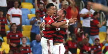 Flamengo vence o Grêmio no Maracanã e mantém viva a briga pelo título do Brasileiro