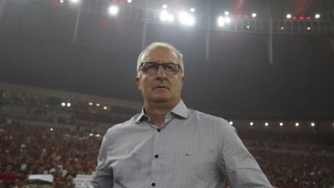Flamengo tenta ir com chance até a última rodada