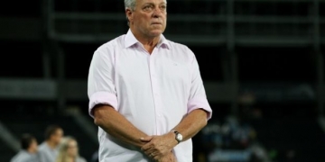 Flamengo acerta com Abel Braga e prepara anúncio de técnico para próximos dias