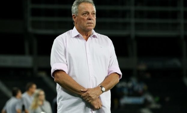 Flamengo acerta com Abel Braga e prepara anúncio de técnico para próximos dias