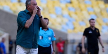 Com novo comitê de futebol, Abel já trabalha por reforços do Flamengo