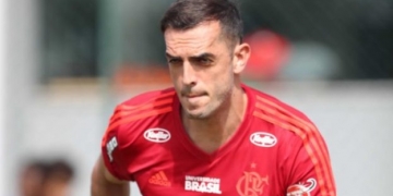 Flamengo pode envolver Rhodolfo em negociação para ter Mariano, do Galatasaray, dizem turcos
