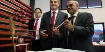 Fla da novo passo à 'pacificação' com entidades, promessa de Landim