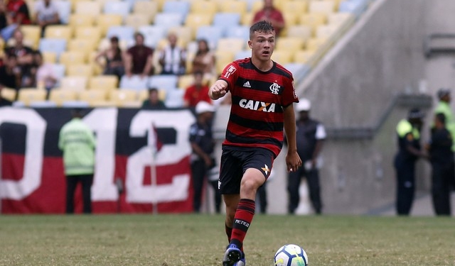 Com sete atletas com caxumba, Fla estuda pedido de adiamento da final da Copa do Brasil Sub-17