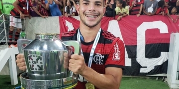 Daniel Cabral celebra mais um título da base em 2018: "Ano abençoado"