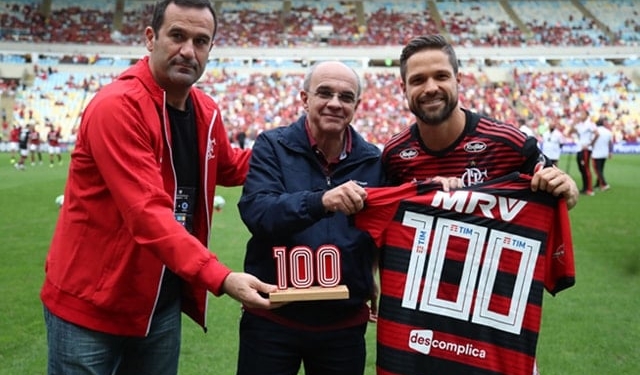 Diego faz carta de agradecimento a Bandeira: ‘Deixou um legado para o Flamengo’