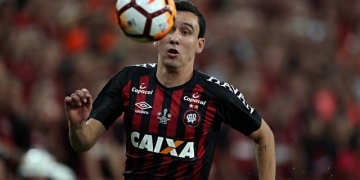Flamengo aumenta proposta e se aproxima de acerto para comprar atacante Pablo, do Athletico