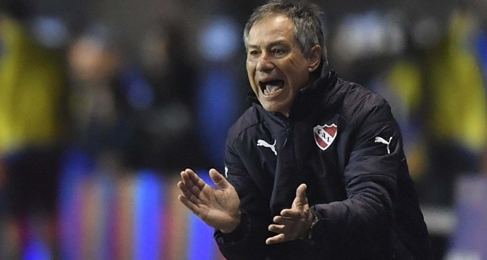 Flamengo avalia Ariel Holan, e Dorival perde força; oposição tem 'ok' de Abel