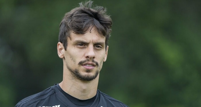Flamengo fecha com Rodrigo Caio até 2023, e anúncio oficial está pelos exames