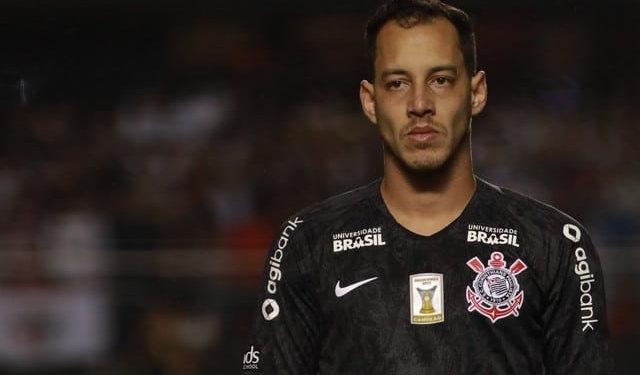 Flamengo recua diante de valores e negociações por Rodriguinho, emperram