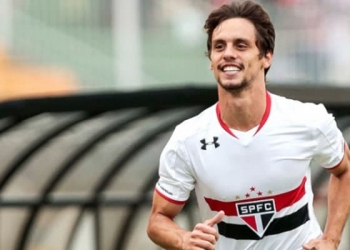Flamengo se aproxima do primeiro reforço: Rodrigo Caio, do São Paulo