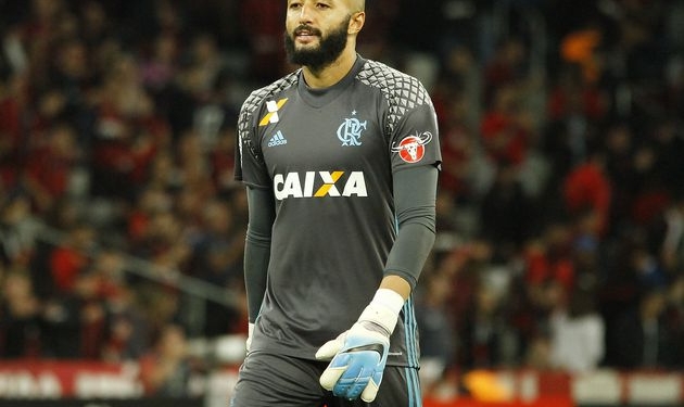 Fora dos planos do Flamengo, Muralha retorna mas será negociado