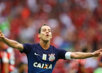 Rodriguinho se anima com valores, e Flamengo aguarda eleição para acerto