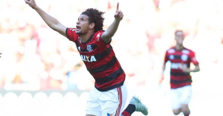 São Paulo abre conversas para contratar Willian Arão