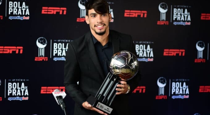 Paquetá admite tristeza por deixar o Flamengo sem conquistar “sonhos”