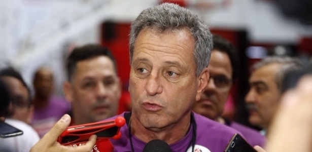 Landim minimiza figura de diretor executivo e terá comitê no futebol do Fla